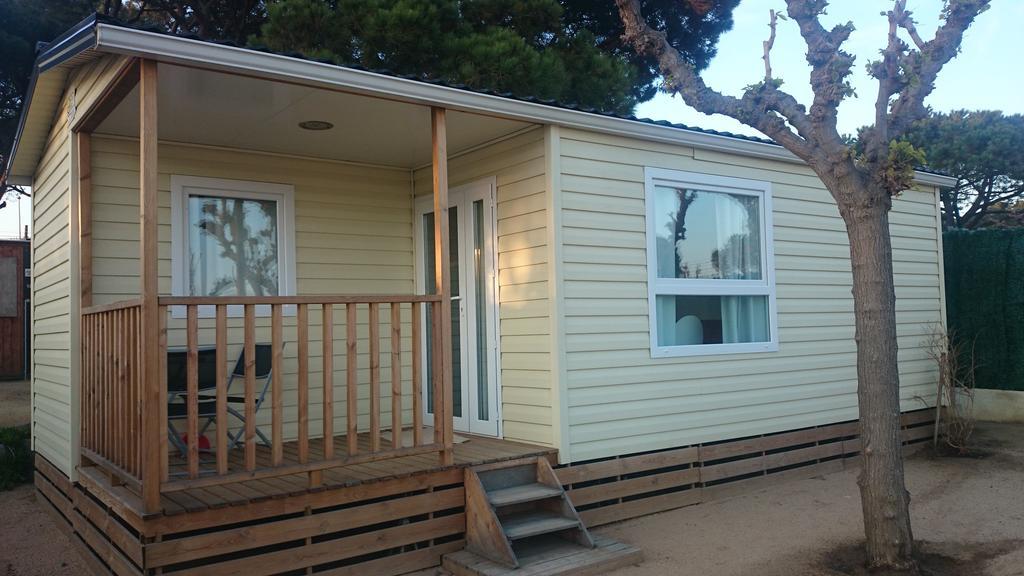 Camping El Pinar Platja Santa Susanna Eksteriør billede